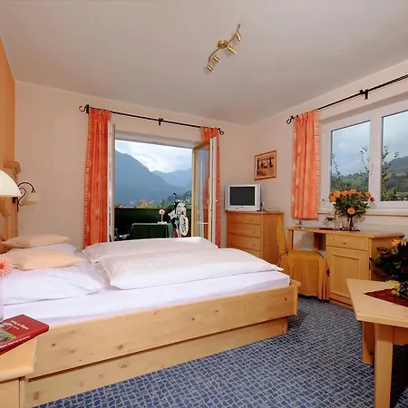 ゲストハウス Sportpension ゴールデック